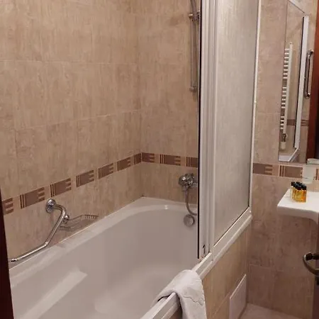 Free в св. иван рилски - сладък дом сред лукс בנסקו