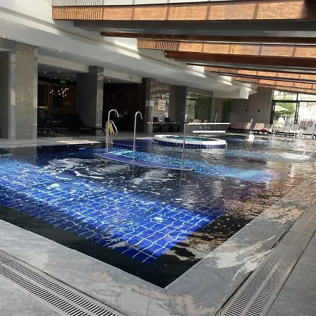 Free в св. иван рилски - сладък дом сред лукс בנסקו